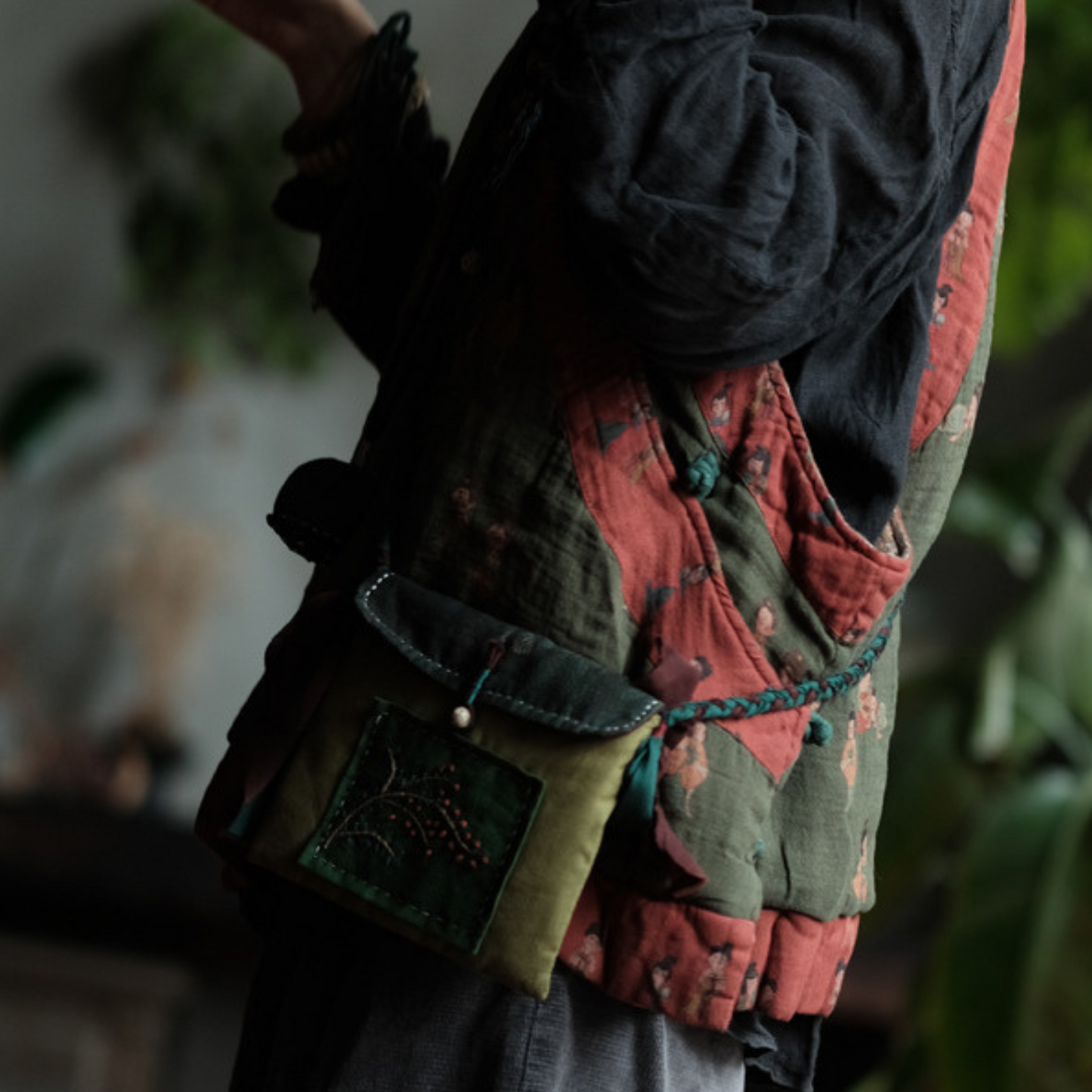 Vintage Patchwork El İşlemeli Crossbody Çanta