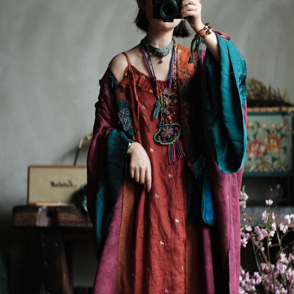 Crimson Garden Nakışlı Keten Elbise
