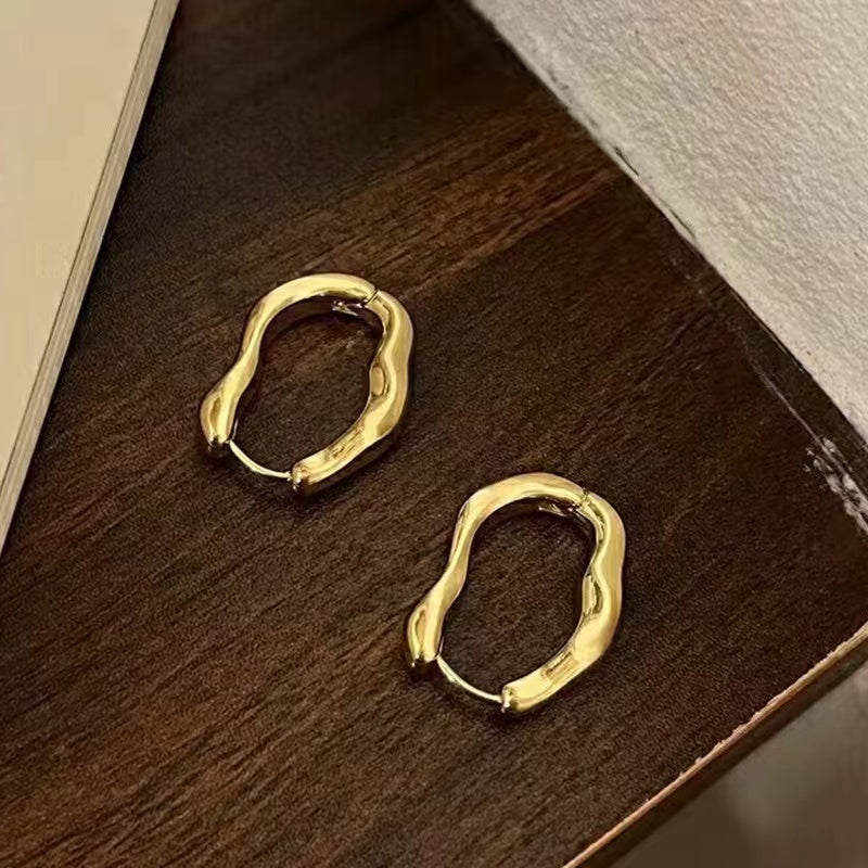 Asimetrik Şekilli 925 Ayar Gümüş Küpe